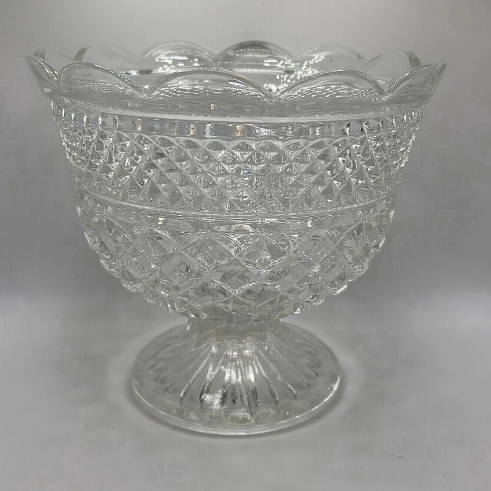 Vintage Anchor Hocking Wexford Diamond Pattern Pedestal Bowl - Picture 1 of 5